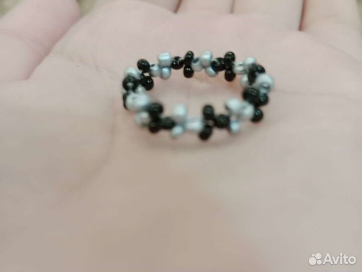 Колечко из бисера