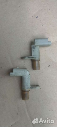 Датчик положения распредвала 3-0L Peugeot 607