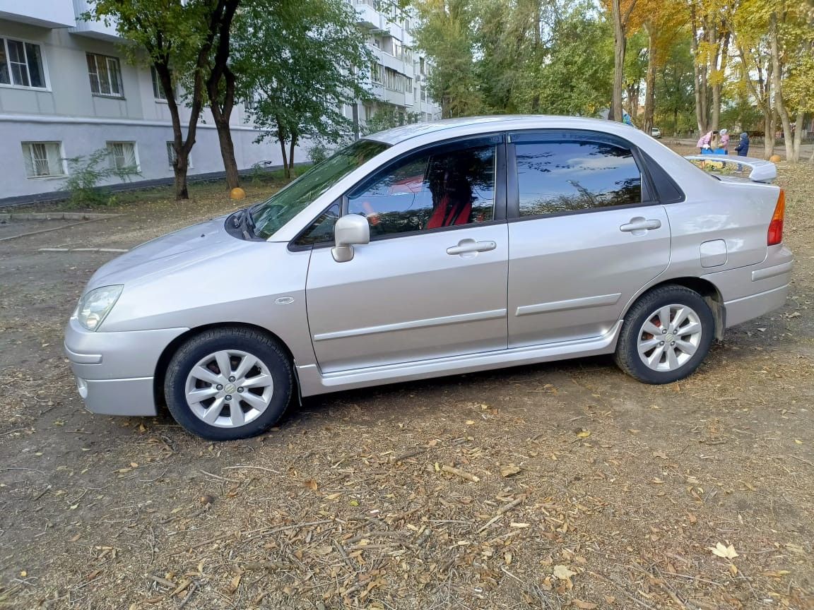 Suzuki Liana: фото из отзыва