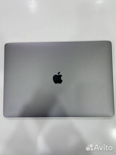 MacBook Pro 15 with Touch Bar 2017