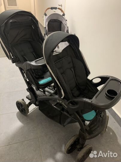 Коляска для двойни