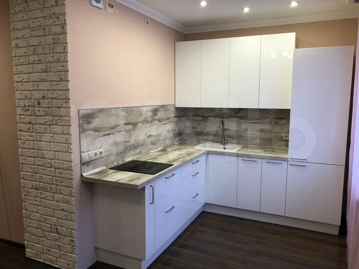 2-к. квартира, 70 м², 9/15 эт.