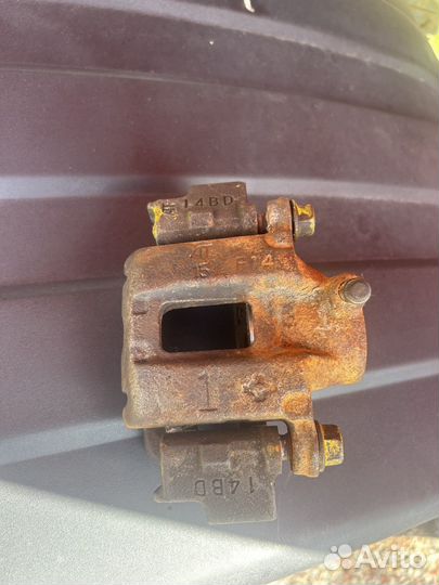 Супорт toyota prado 150 задний левый