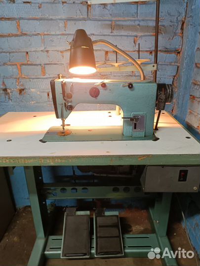 Швейная машина 1022 класса
