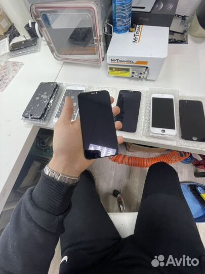 Дисплей iPhone