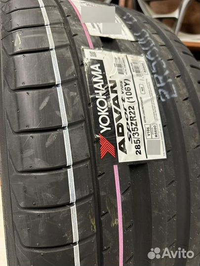 Yokohama Advan Sport V105 285/35 R22 106Y