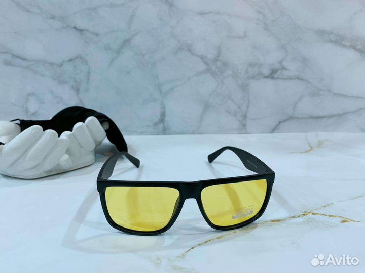 Солнцезащитные очки мужские