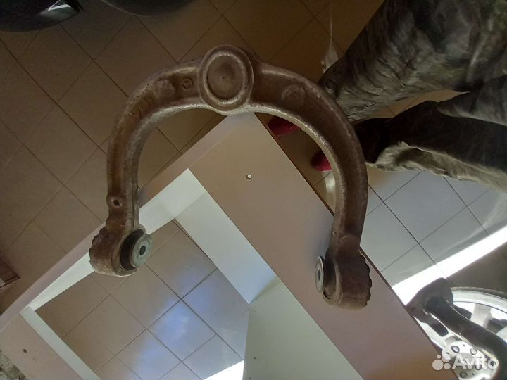 Рычаг верхний правый w164