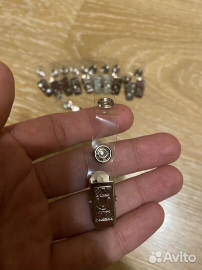 Клипсы на бейдж