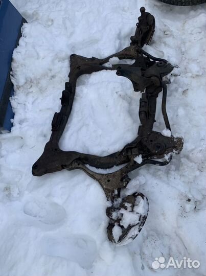 Подрамник Honda Civic 7 Stream ES EP EU EM RN1 2WD