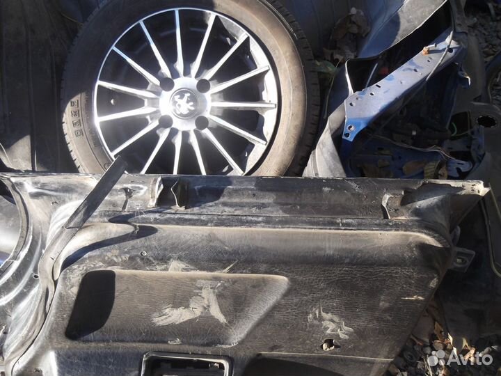 Дверь задняя правая Audi 80 B3 86-91