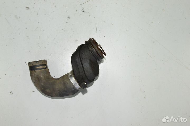 Патрубок системы охлаждения Discovery 3 2.7D