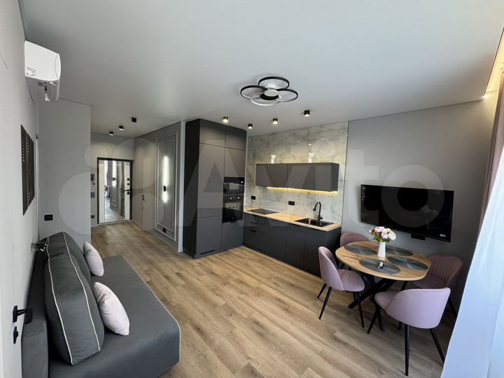 2-к. квартира, 55 м², 8/24 эт.