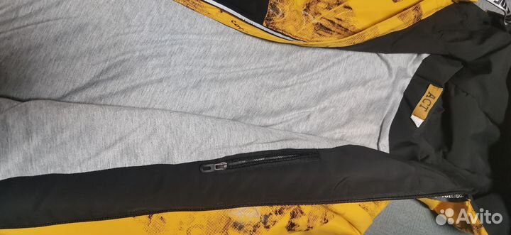 Куртка на подростка