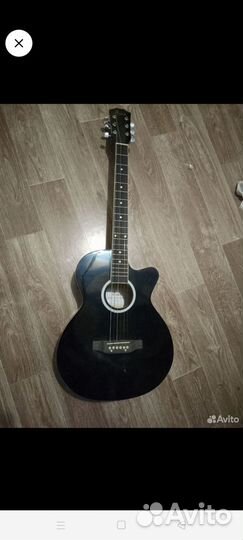 Акустическая гитара