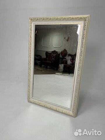 Зеркало в багетной раме