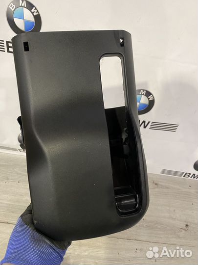 Кожух рулевой колонки BMW G20