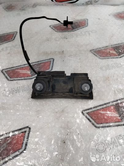 Кнопка открывания багажника Опель Астра Н