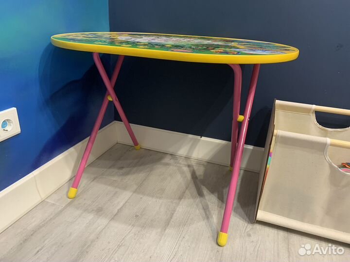 Детский столик