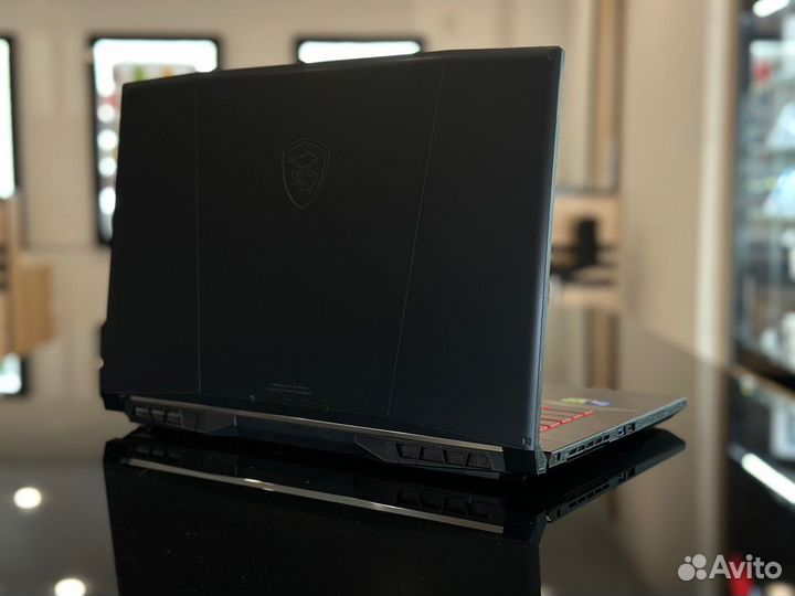 Игровой ноутбук/17,3/i5-12/DDR5-16Gb/RTX 2050