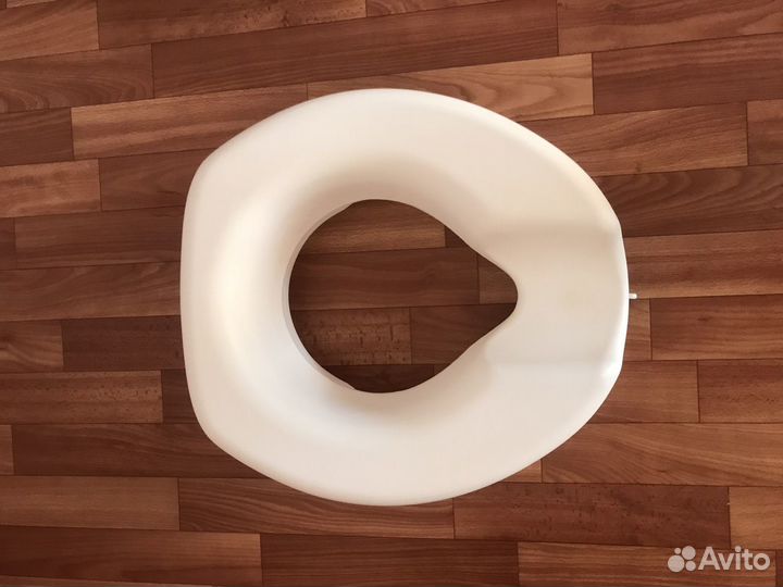 Сиденье (накладка) на унитаз