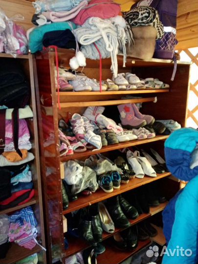 Гуманитарный склад, вещи бесплатно