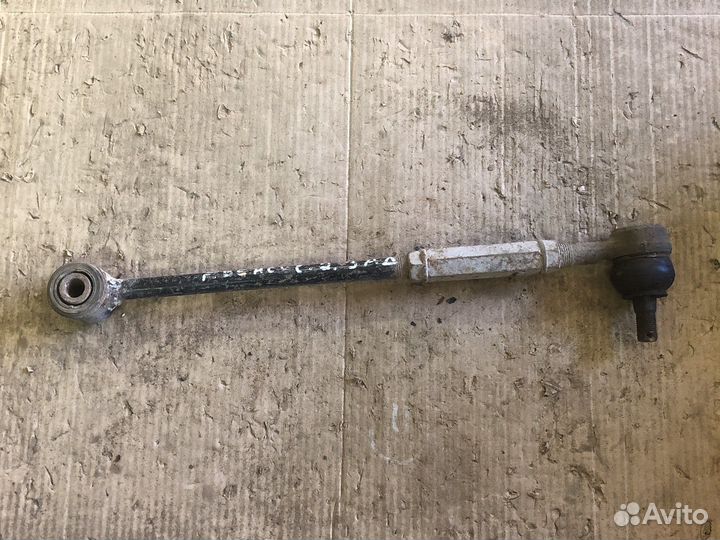 Toyota avensis рычаг