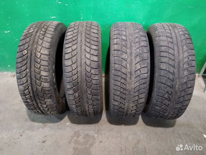 Gislaved Nord Frost 5 235/65 R17
