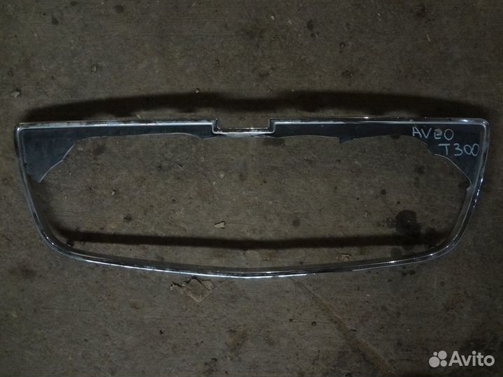 Chevrolet Aveo (T300) 2011 Хром решетки