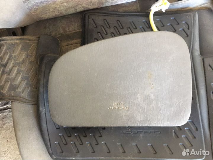 Подушка безопастности toyota corolla spacio ae115