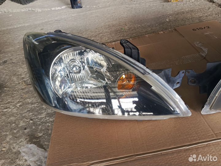 Фары Mitsubishi Lancer CS5W 2007г