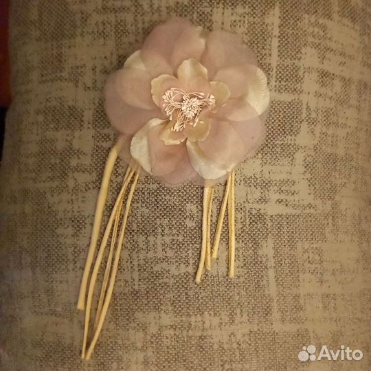 Заколка для волос eveti peroni