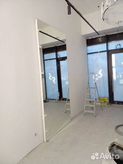 Зеркала в офис