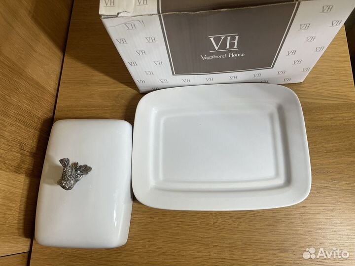 Новая масленка Vagabond House, птичья трель