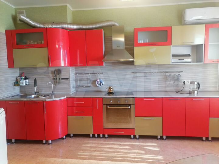 2-к. квартира, 81 м², 10/19 эт.