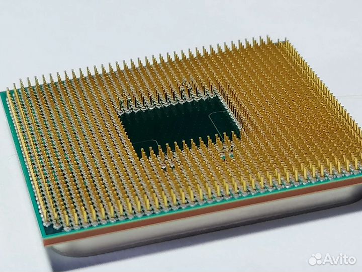 Процессор AMD Ryzen 3 2200g