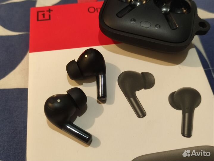 Наушники OnePlus Buds Pro