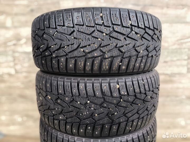 Nokian Tyres Hakkapeliitta 7 235/50 R18