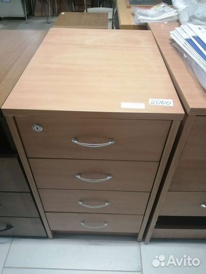 Тумба выкатная