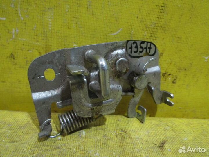 Петля замка багажника Mitsubishi Lancer 10 07-13 г