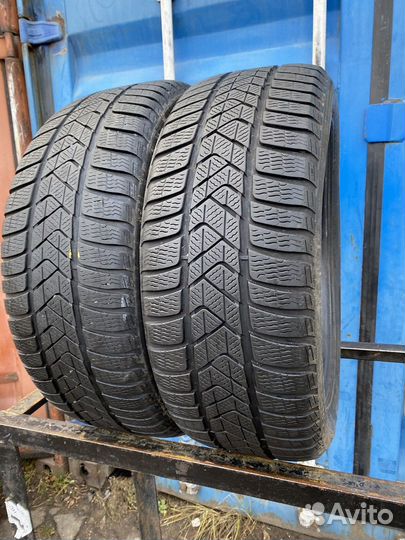 Pirelli Winter Sottozero 3 215/55 R17 98H