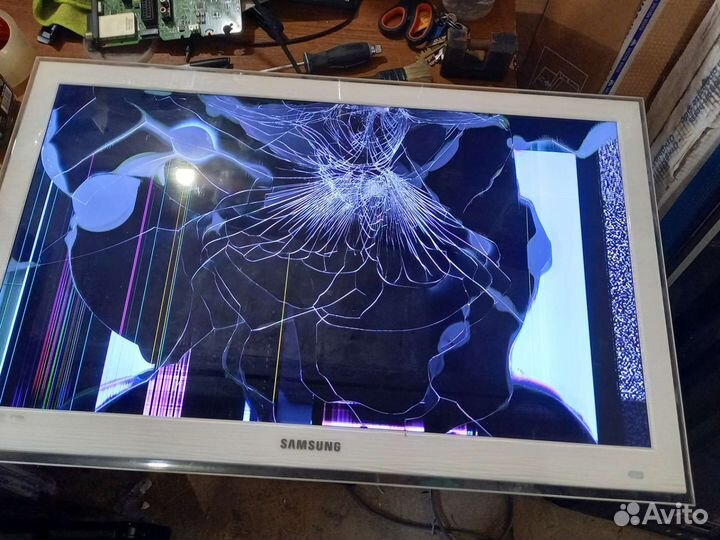 Разбор Samsung UE32C6510