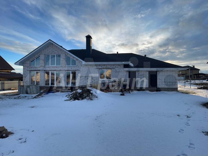 Дом 154 м² на участке 15 сот.