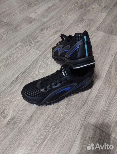 Кроссовки мужские