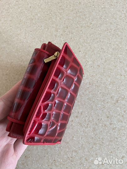 Кошелек женский натуральная лаковая кожа