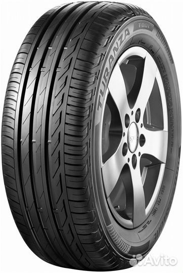 Bridgestone Turanza T001 215/45 R16
