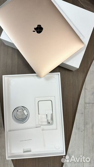 Apple MacBook air 13 2020 i3