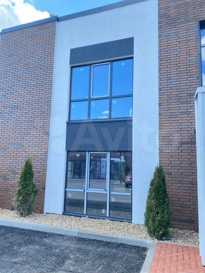 4-к. квартира, 114 м², 2/2 эт.