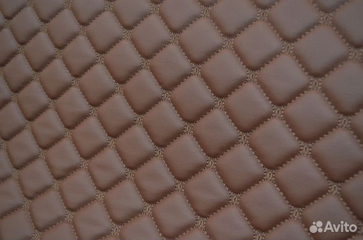 Стеганая экокожа коричневая рисунок квадрат