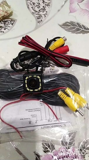 Камера заднего вида универсальная